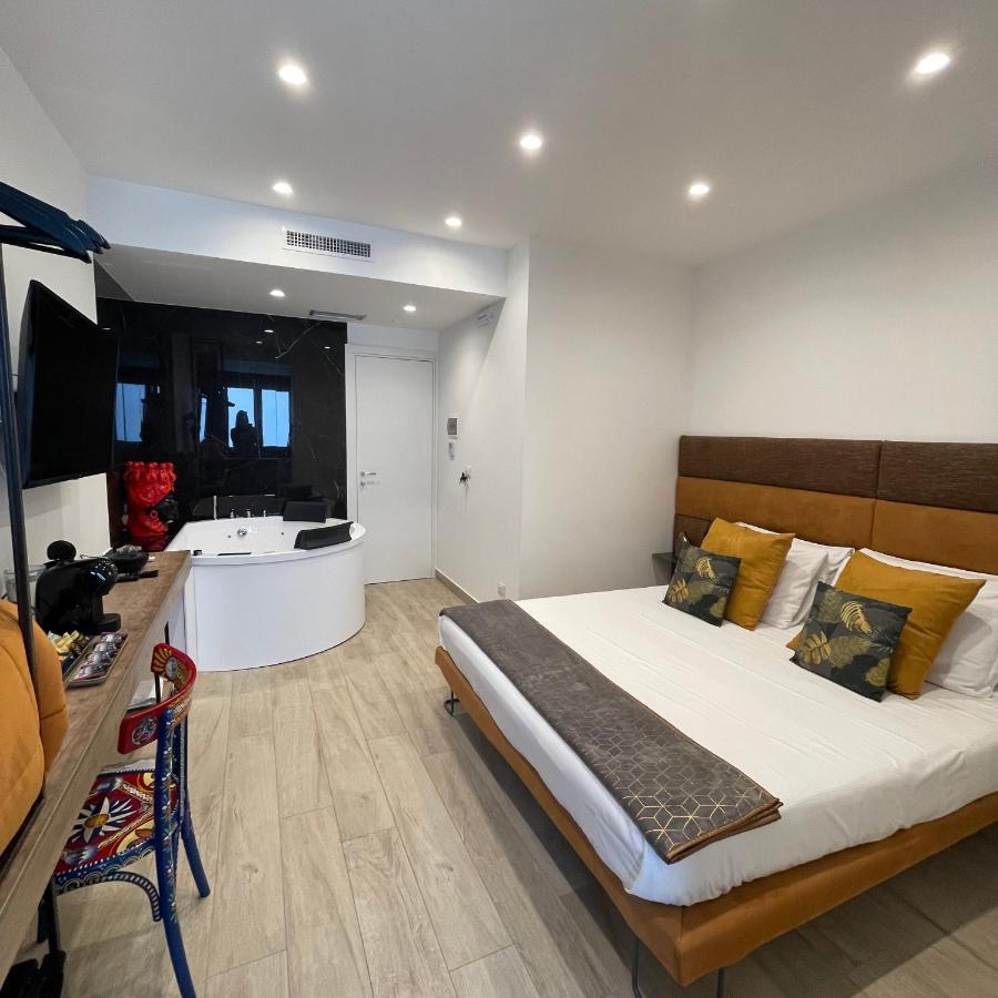 تاورمينا Namuri Luxury Rooms المظهر الخارجي الصورة