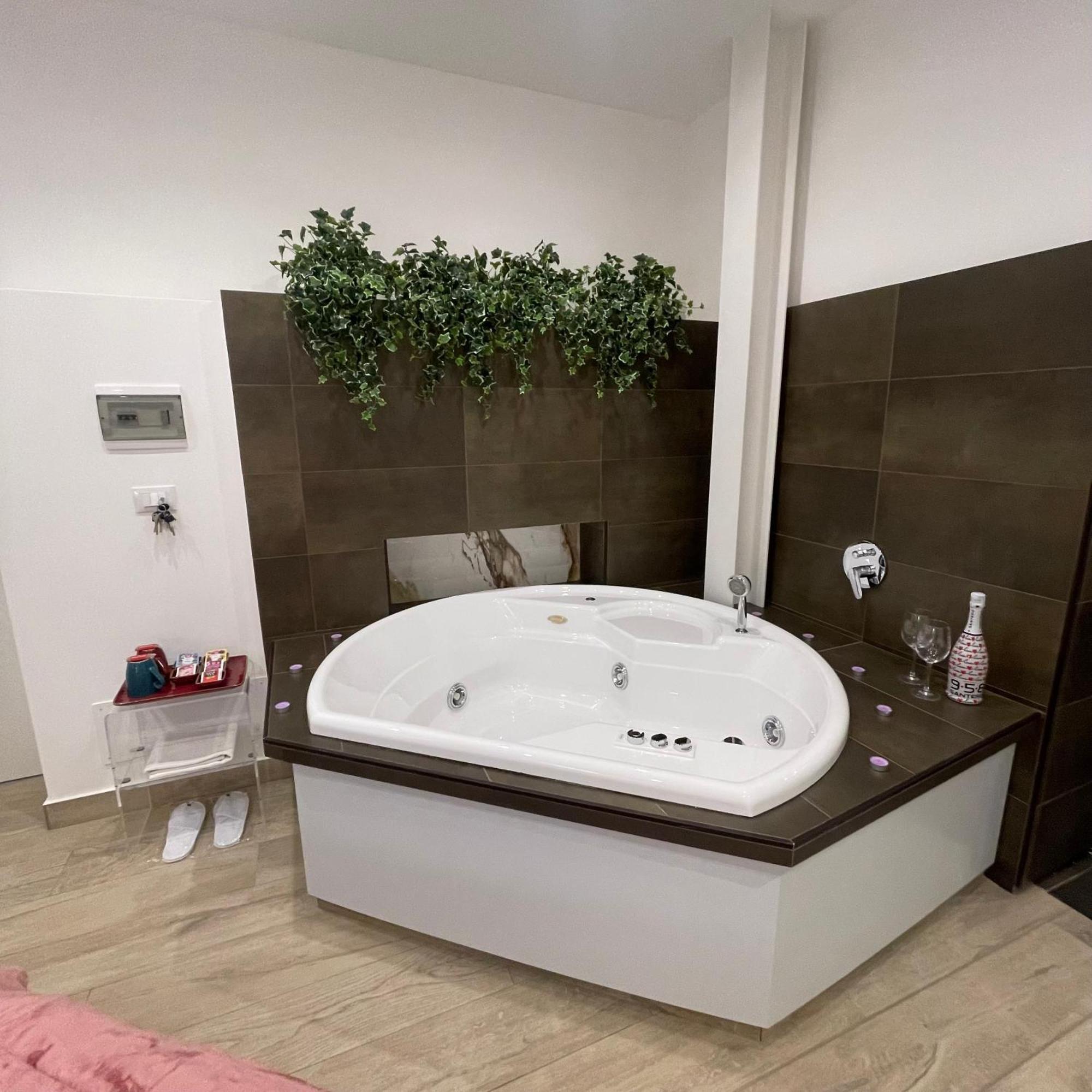 تاورمينا Namuri Luxury Rooms المظهر الخارجي الصورة